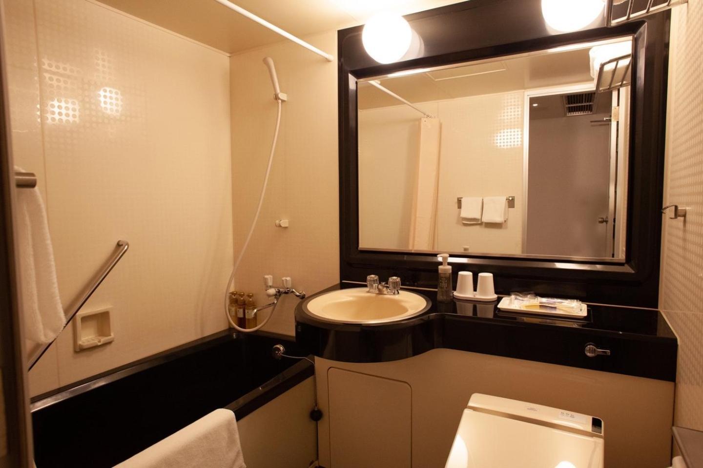 Hotel Relief Kokura Annex Китакюсю Экстерьер фото